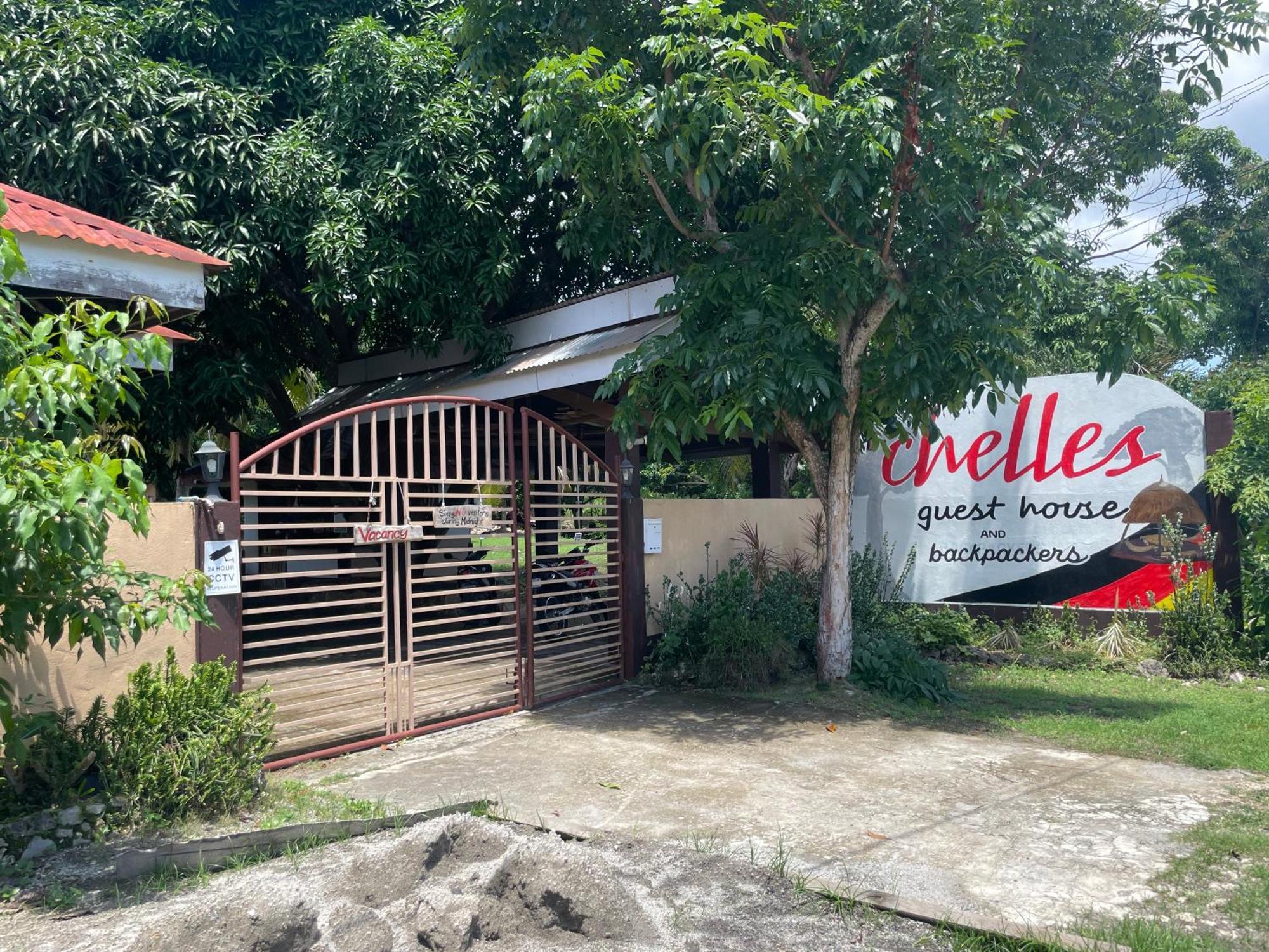 Chelle'S Guesthouse And Backpackers 시퀴조르 외부 사진