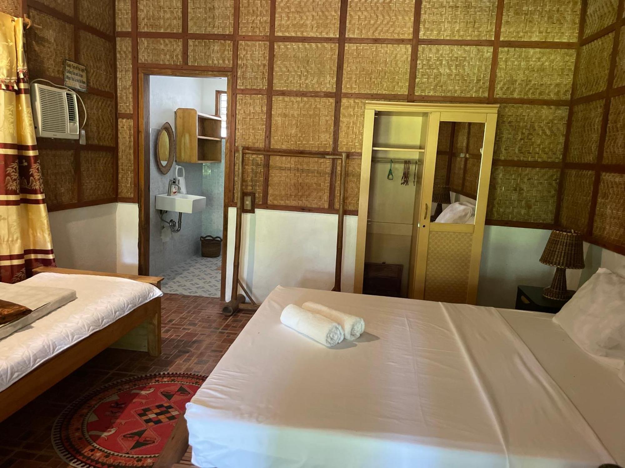 Chelle'S Guesthouse And Backpackers 시퀴조르 외부 사진