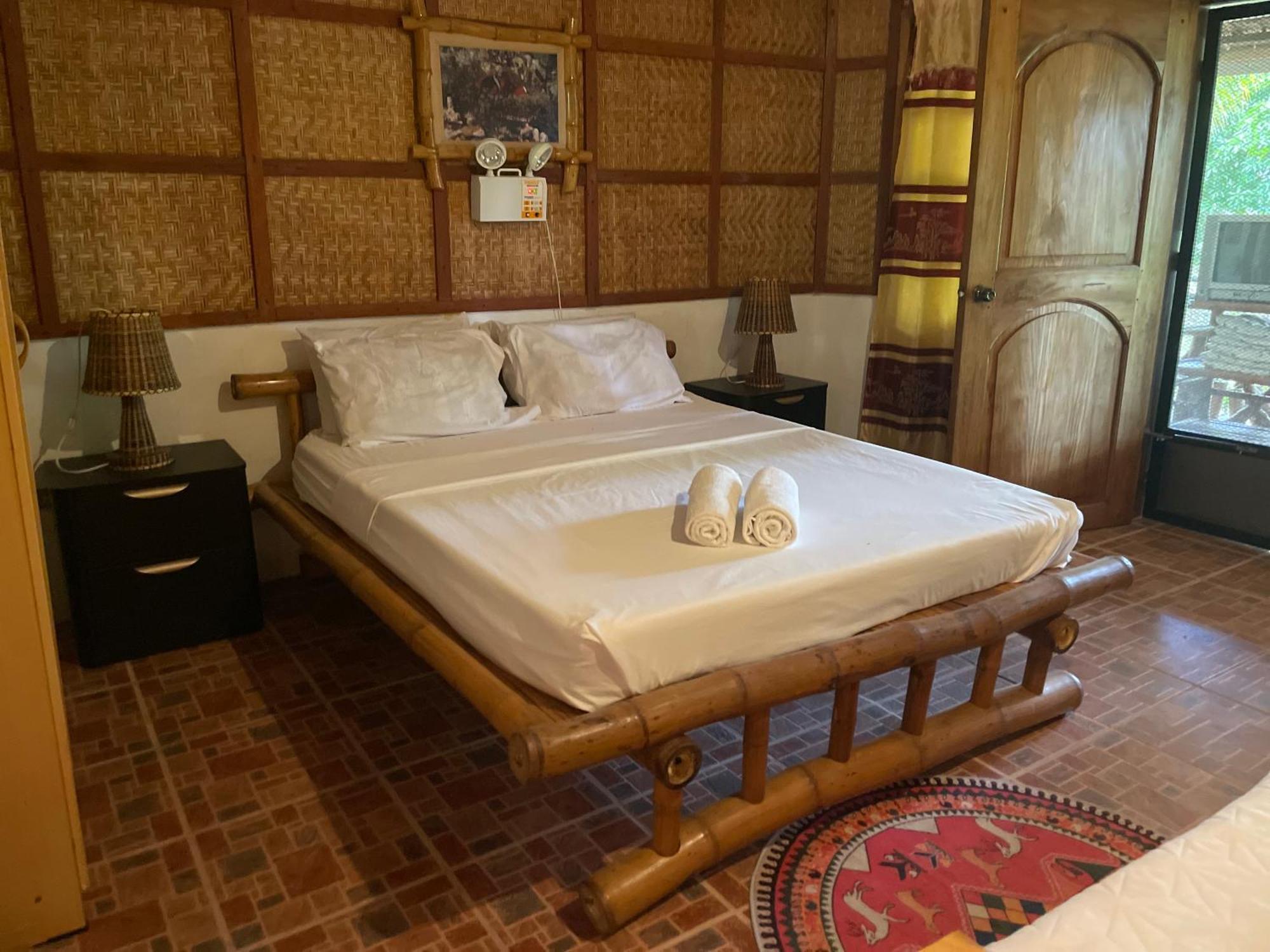 Chelle'S Guesthouse And Backpackers 시퀴조르 외부 사진