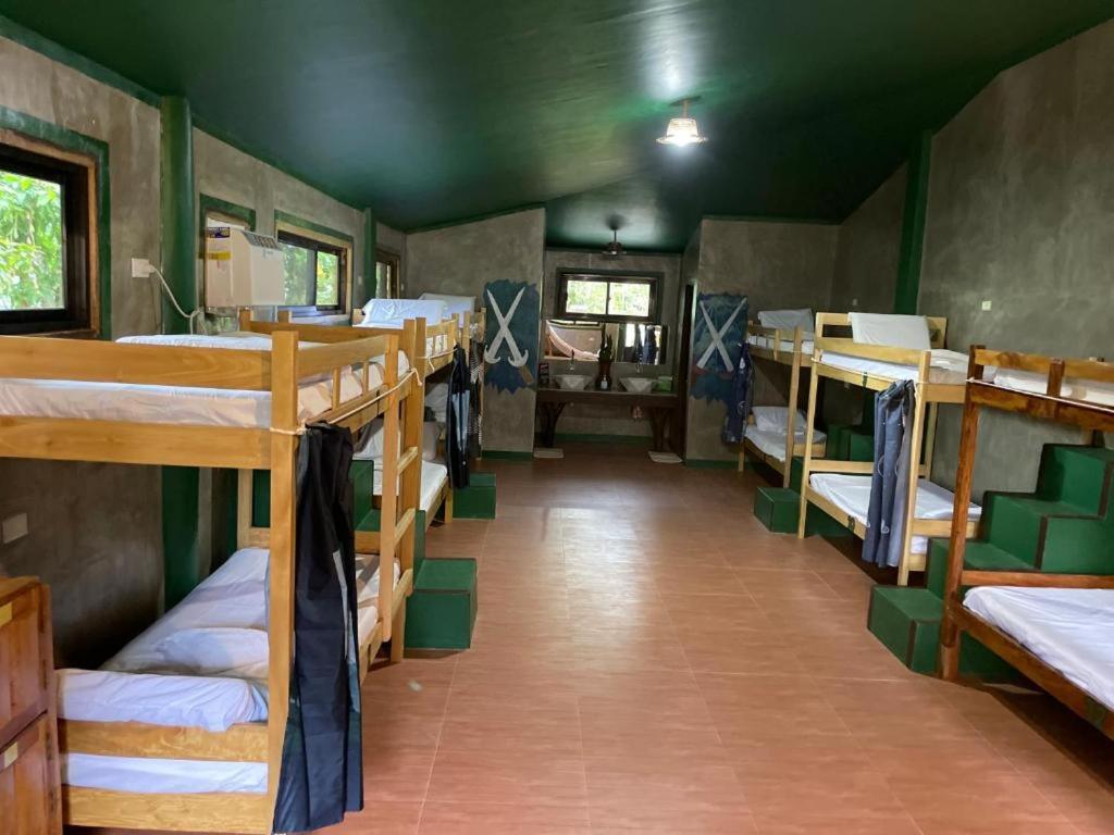 Chelle'S Guesthouse And Backpackers 시퀴조르 외부 사진